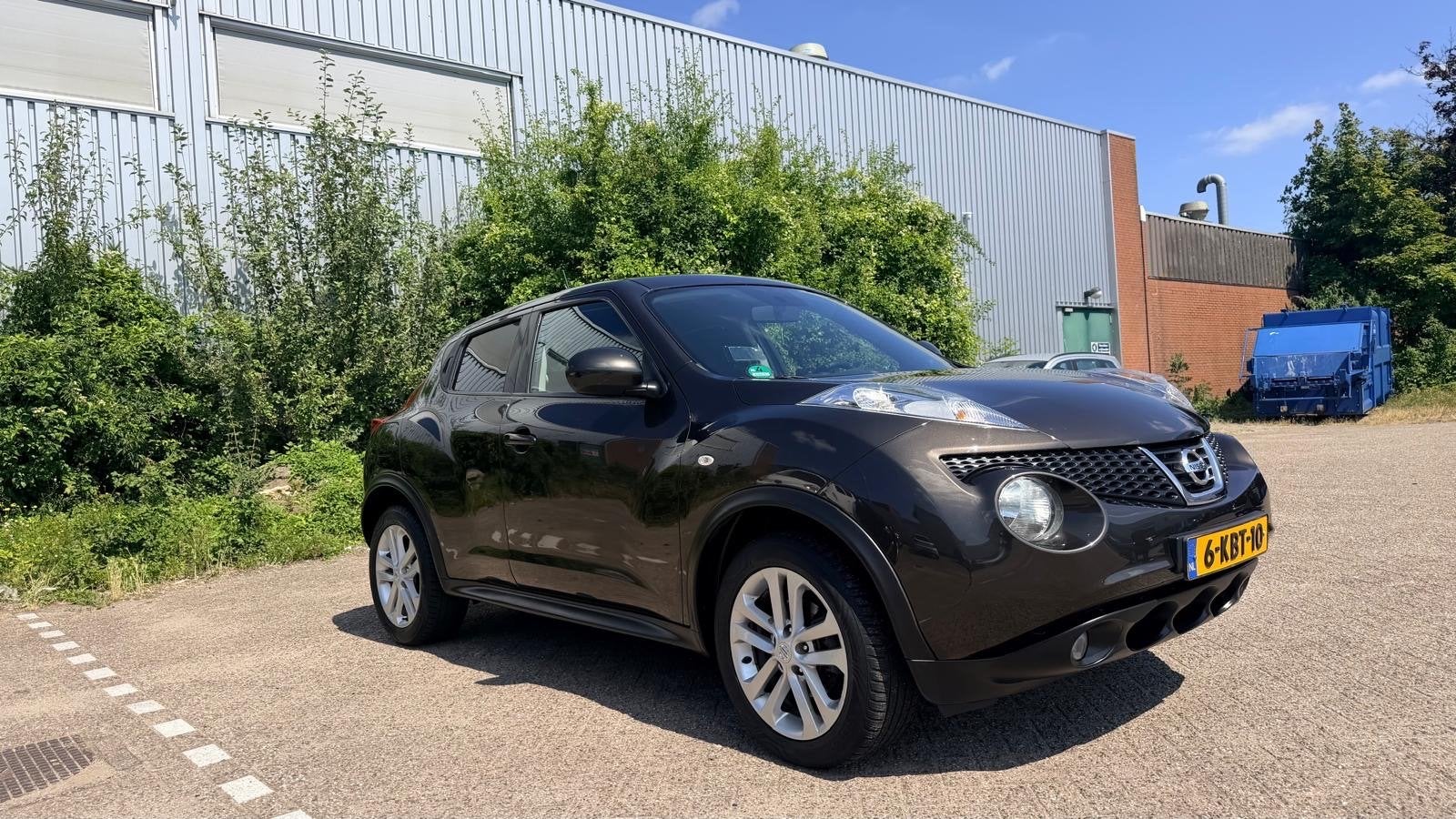 Nissan Juke 1.6 CVT 86KW 2013 Bruin, Auto's, Nissan, Zwart, 4 cilinders, Bruin, Origineel Nederlands