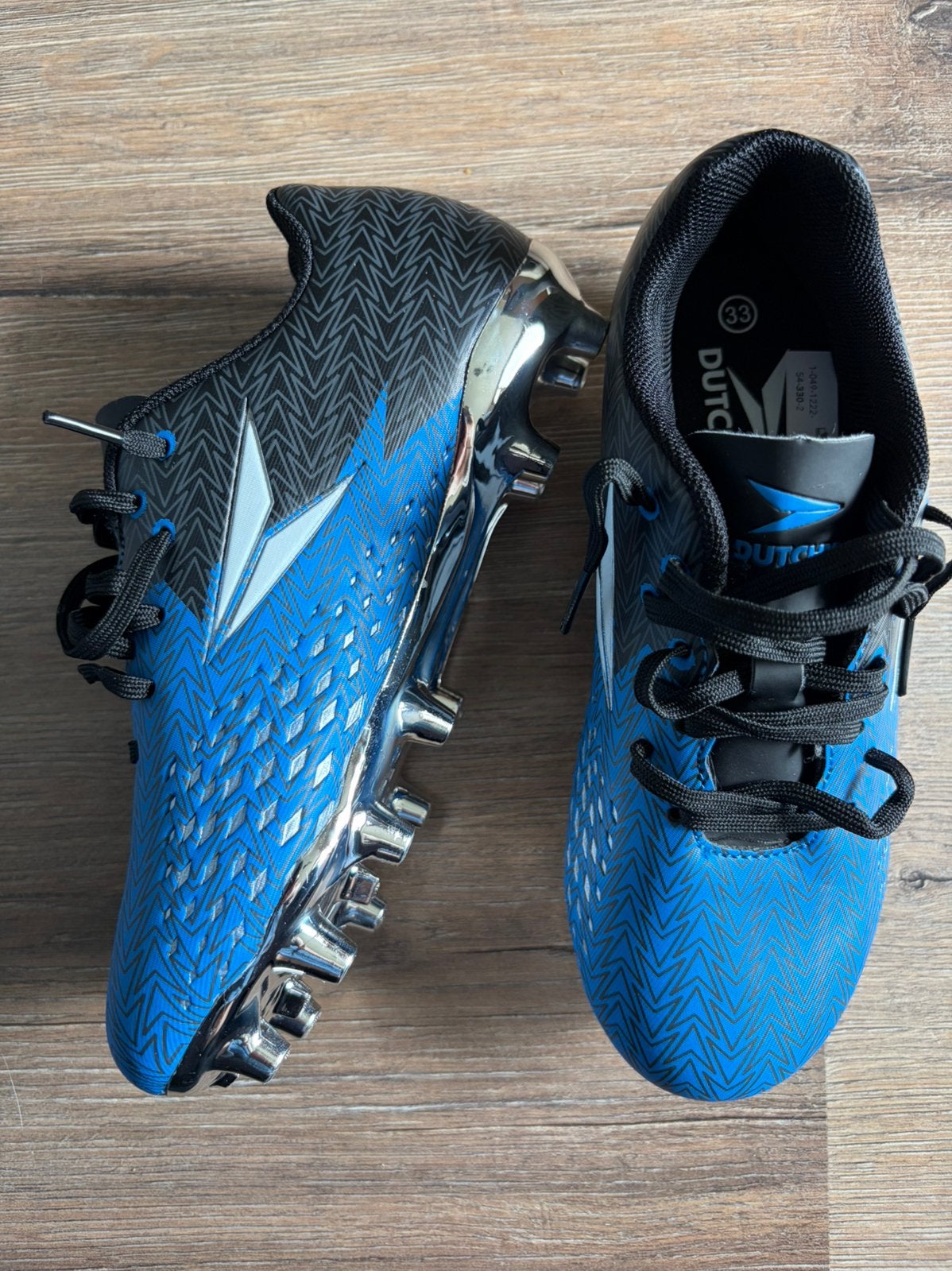 Dutchy voetbalschoenen 32 nieuw, Maat XS of kleiner, Schoenen, Nieuw, Ophalen of Verzenden