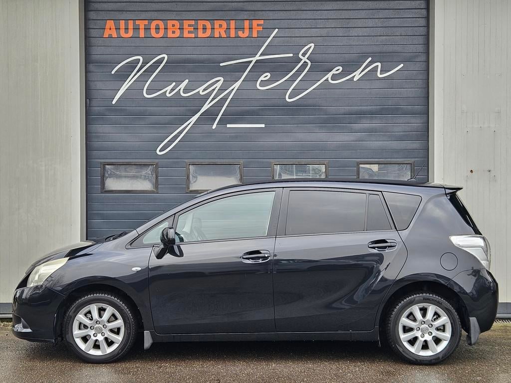 Toyota Verso 1.8 VVT-i Dynamic|Camera|Trekhaak|Airco|, Gebruikt, Zwart, 4 cilinders, Zwart