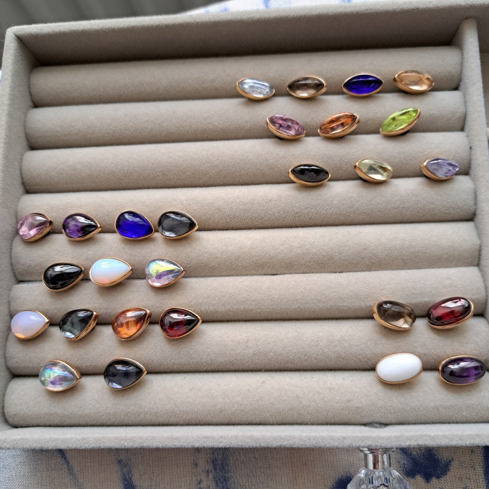 (r) *2* MelanO meddys rosé kleurig twisted ring etc, Overige materialen, Zo goed als nieuw, 4 bedels of meer, Ophalen