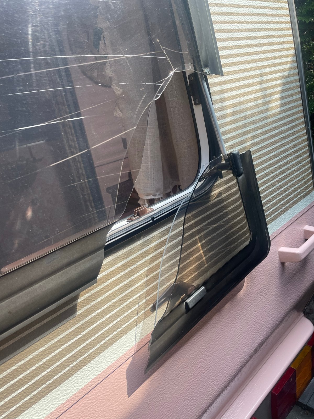 Raam gezocht voor Dethleffs New Line caravan uit 1992, Ophalen of Verzenden, Gebruikt
