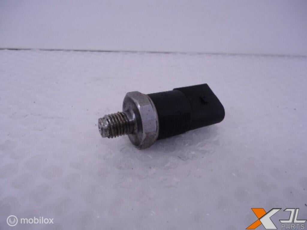 E-KLASSE W210 CDI RAILDRUKSENSOR VOORZIJDE A0041537528, Gebruikt, Mercedes-Benz, Ophalen of Verzenden, Mercedes-Benz
