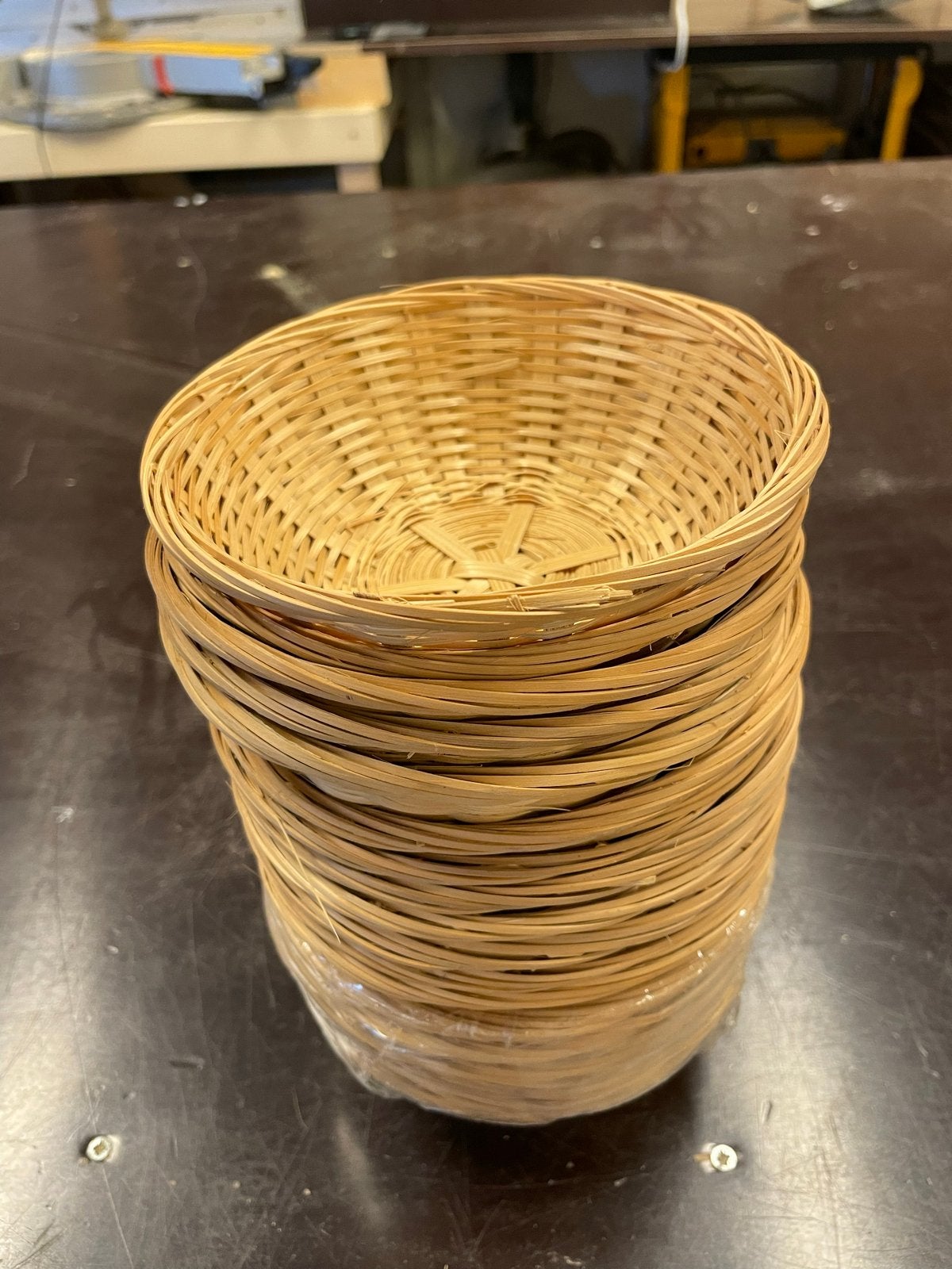17x Nieuwe rieten schaaltjes, rond , 15 cm diameter, Gevlochten, Schaal, Rond, Nieuw