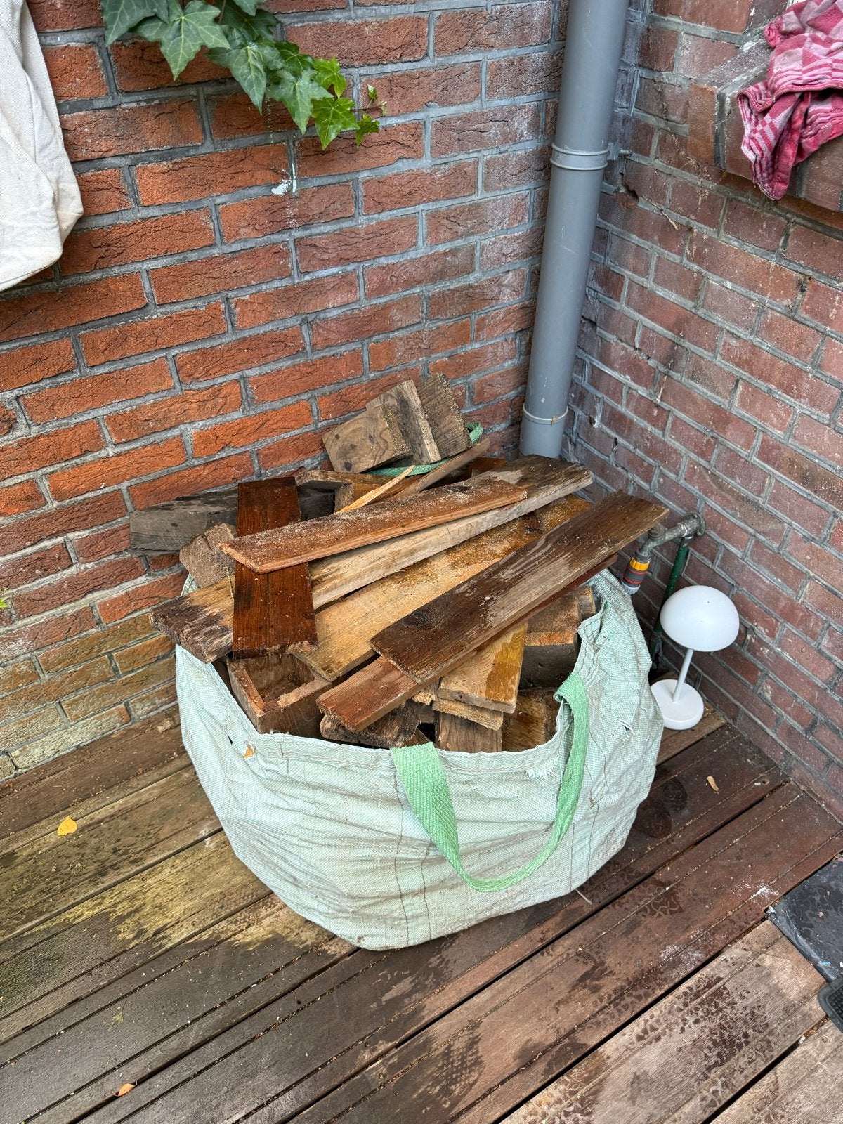 Kachelhout en vuurkorfhout - Diverse blokken, Minder dan 3 m³, Ophalen, Overige houtsoorten, Blokken