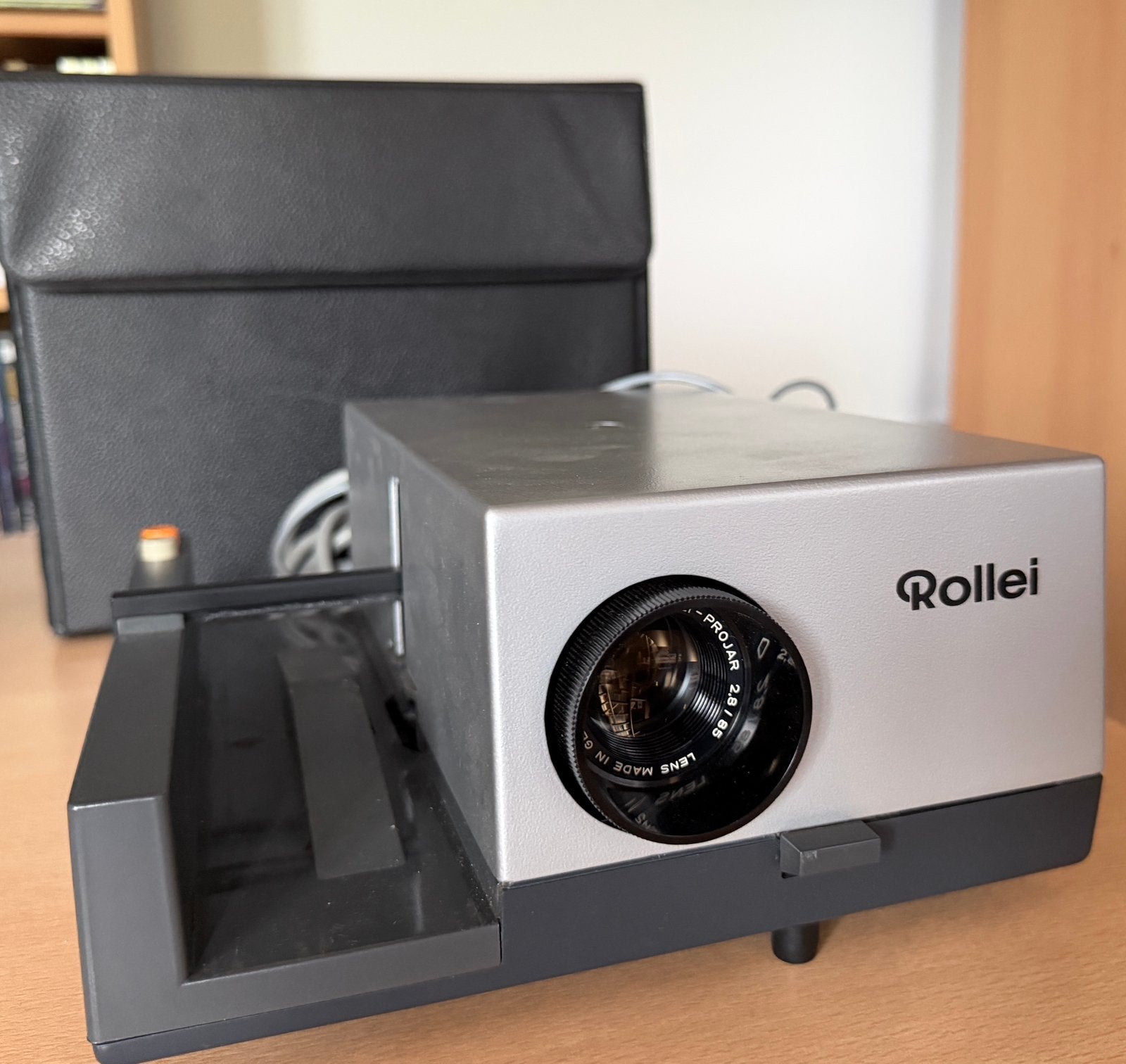 Diaprojector Rollei P35A, Audio, Tv en Foto, Diaprojectors, Ophalen, Gebruikt
