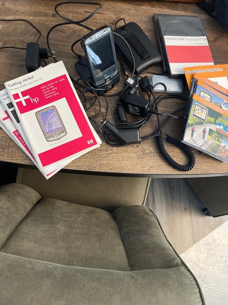 HP iPAQ hx2000 PDA met TomTom navigatie en accessoires, Ophalen of Verzenden, Gebruikt