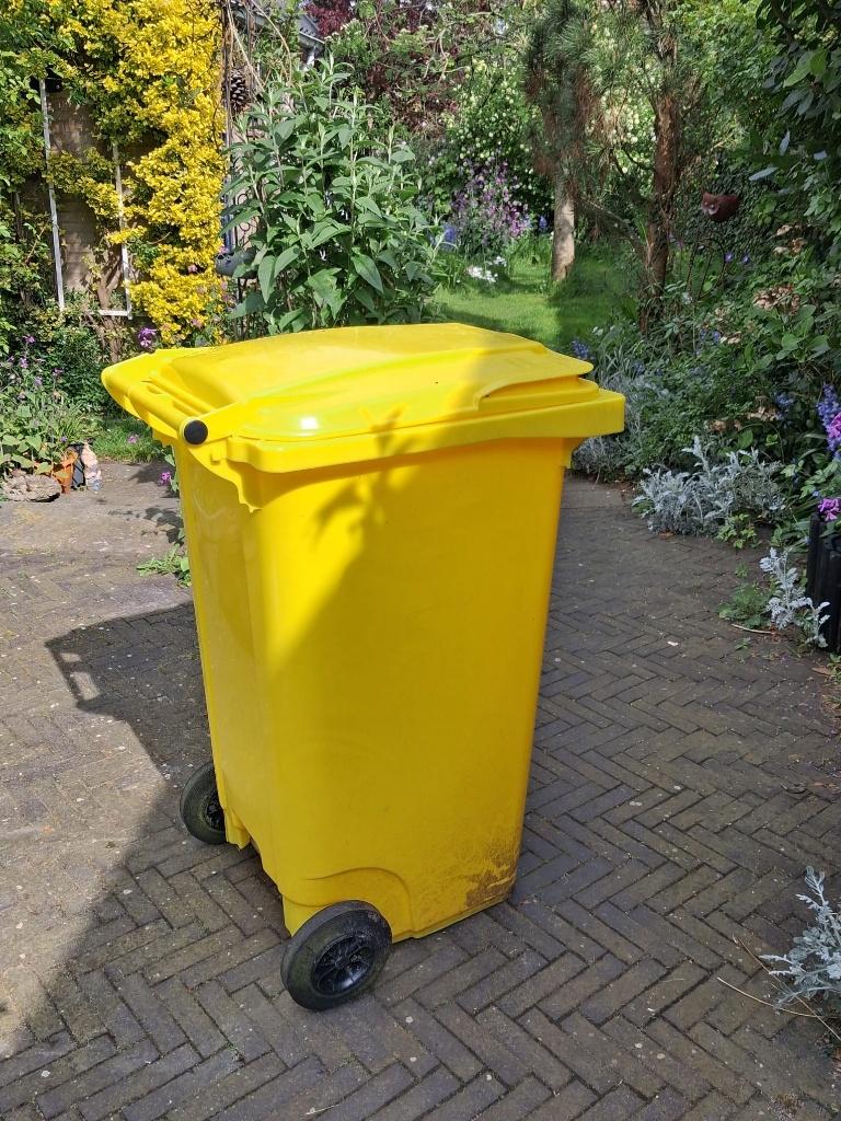 Gele container, Ophalen, Gebruikt