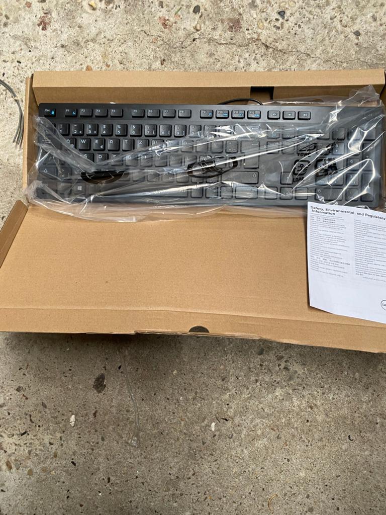 Dell toetsenbord nieuw, Computers en Software, Toetsenborden, Ophalen of Verzenden, Nieuw