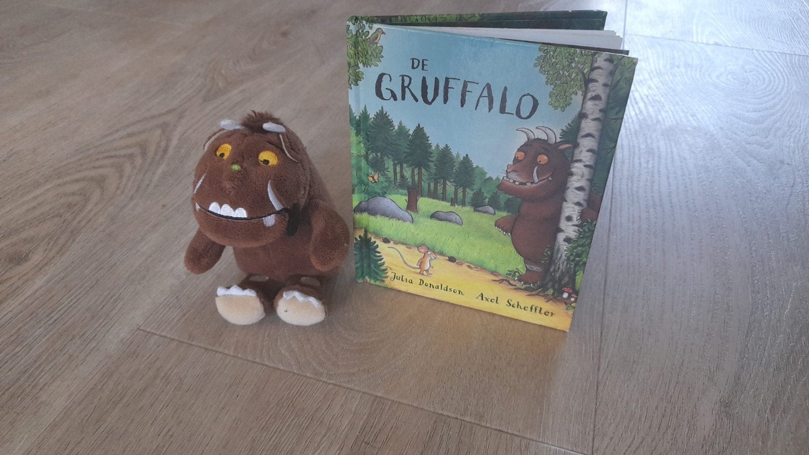 De Gruffalo boek en knuffel set, Kinderen en Baby's, Gebruikt, Overige merken, Overige karakters, Overige typen