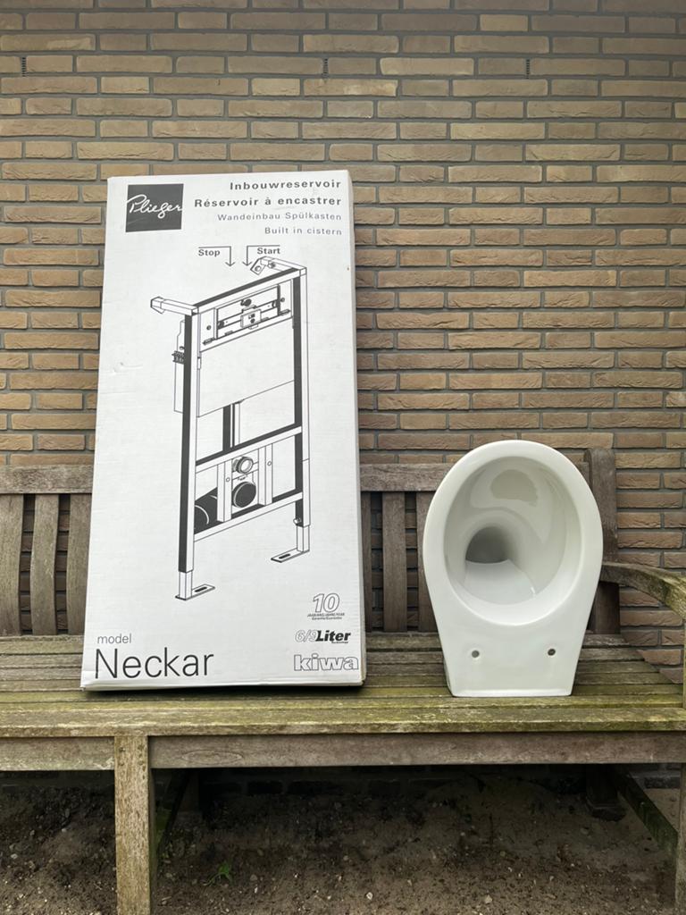 Inbouwreservoir / zwevend toilet, Ophalen, Nieuw, Toilet