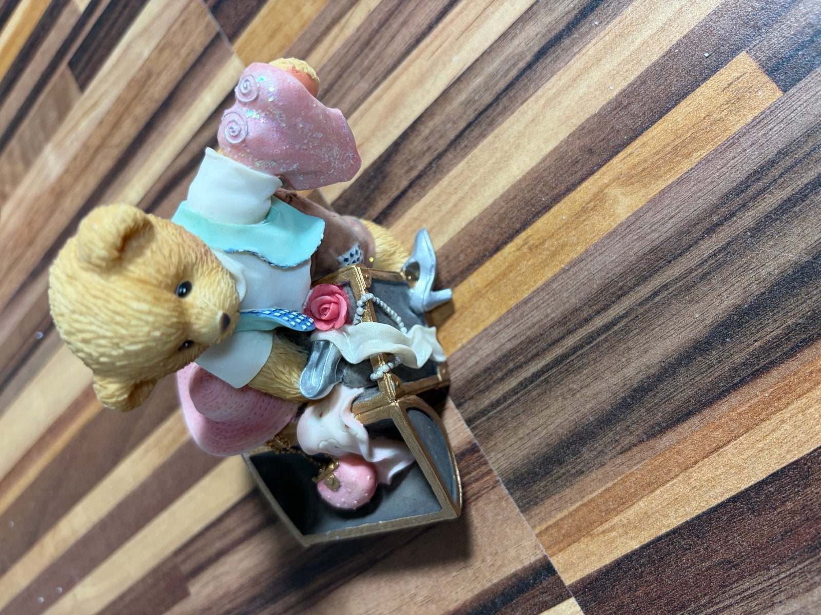 Beertje met juwelenkistje  Cherished teddies, Verzamelen, Ophalen of Verzenden, Zo goed als nieuw