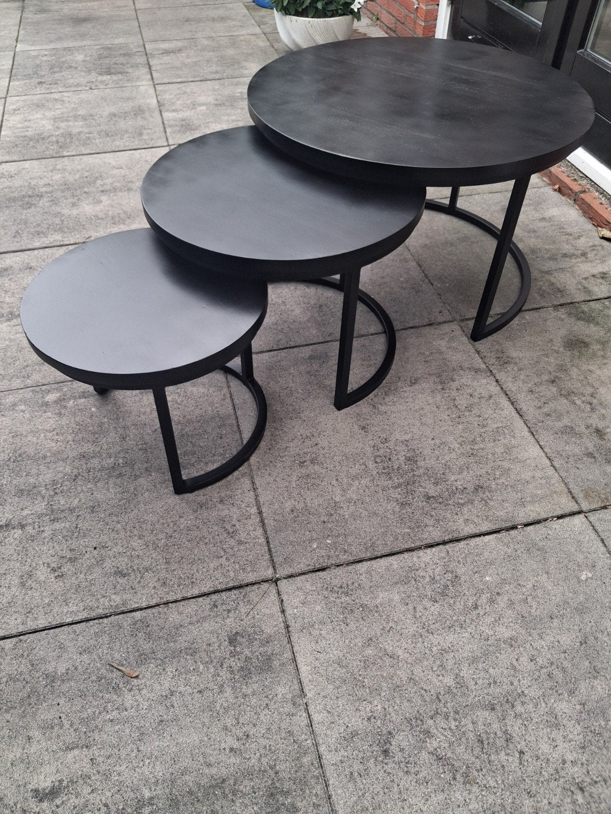 3 zwarte salontafels van mangohout merk Goossens.Ø77cm, Ophalen, Rond, 50 tot 100 cm, 50 tot 100 cm