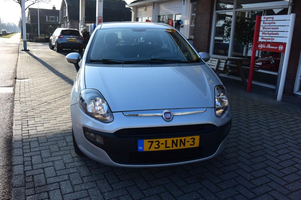 Fiat PUNTO 1.4 Dynamic AUTOMAAT, Euro 5, 4 cilinders, Met garantie (alle), 400 kg