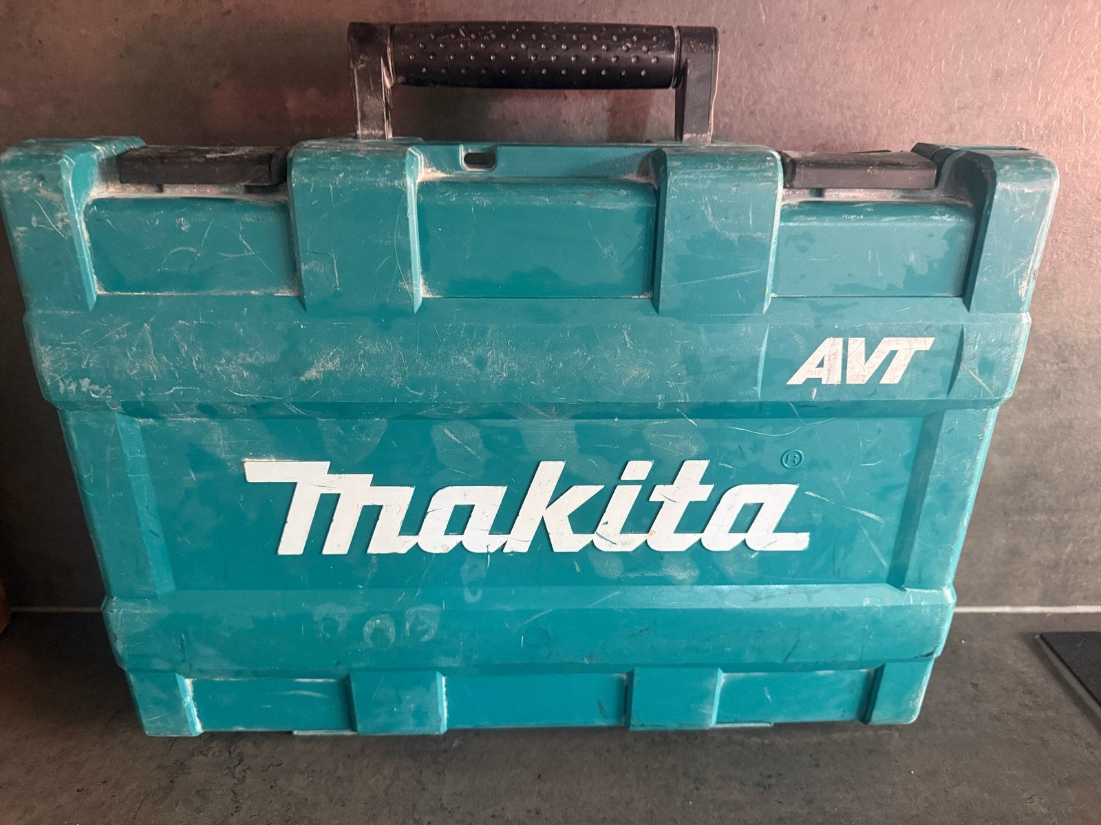 Makita HM0871C Boor- en Breekhamer - 1100W, Ophalen, Boor- en/of Breekhamer, Klopboormechanisme, Gebruikt