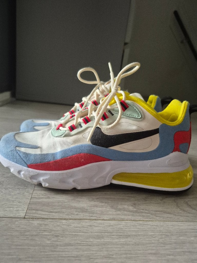 Nike Air Max 270 React 'Bauhaus' unisex 38.5, Kleding | Heren, Schoenen, Ophalen, Zo goed als nieuw, Overige kleuren
