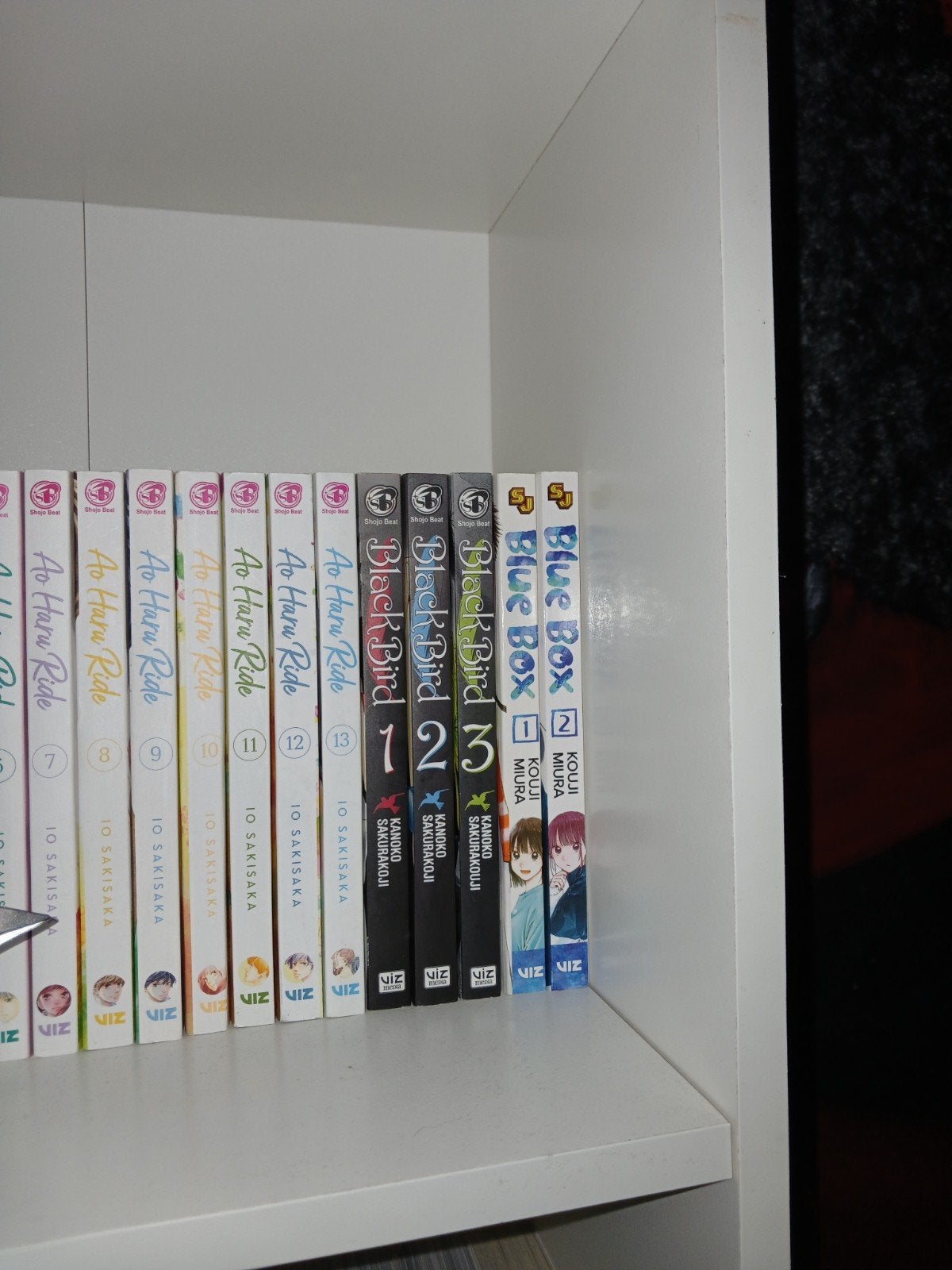 Manga's black bird, blue box, vampire knight., Complete serie of reeks, Ophalen, Zo goed als nieuw