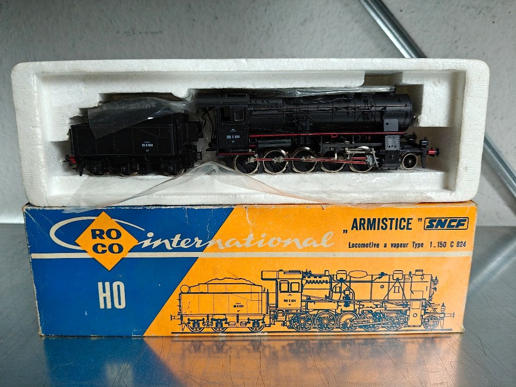 Roco Armistice 150C824 SNCF Locomotief model, Ophalen of Verzenden, Zo goed als nieuw, Roco, Gelijkstroom