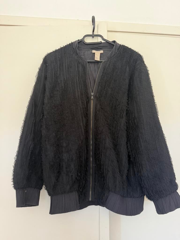 Zwart pluizig bomberjack van H&M trend maat 36 oversized, Ophalen of Verzenden, Zo goed als nieuw, Maat 36 (S), Zwart