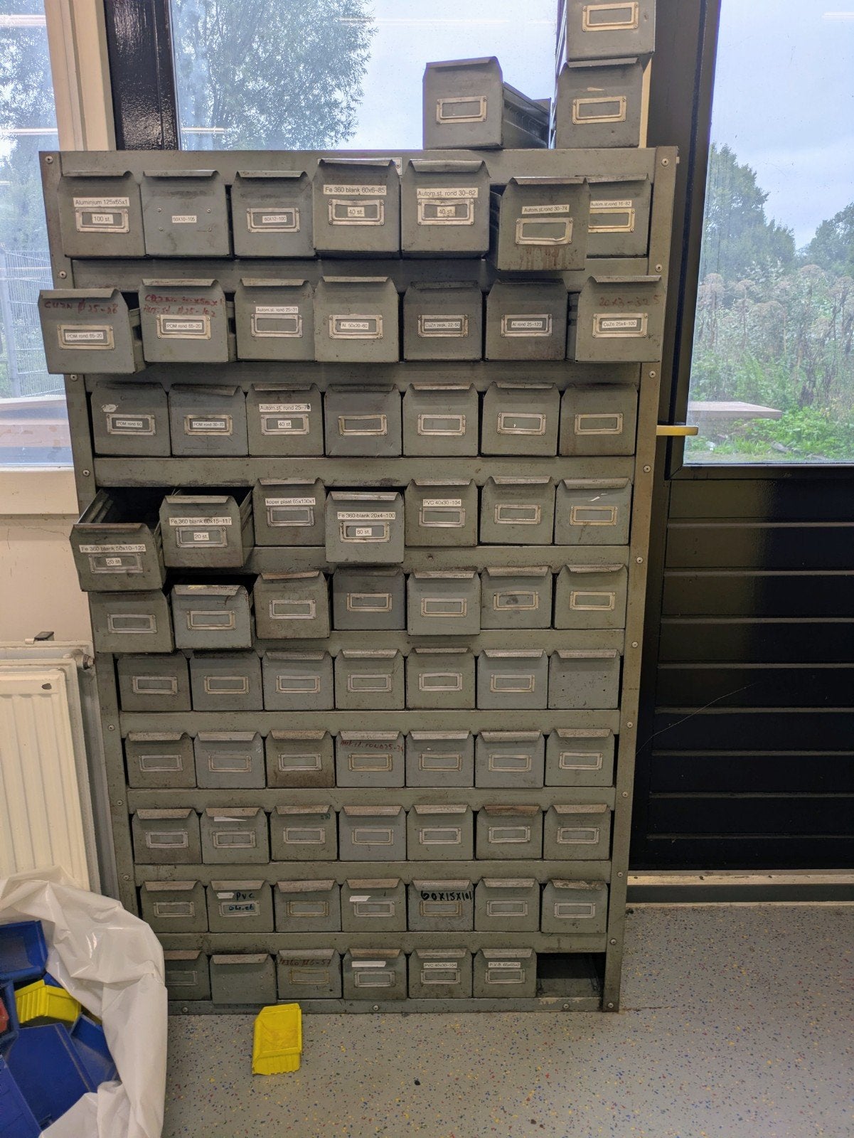 Vintage metalen onderdelenkast met 60 laden, Ophalen of Verzenden