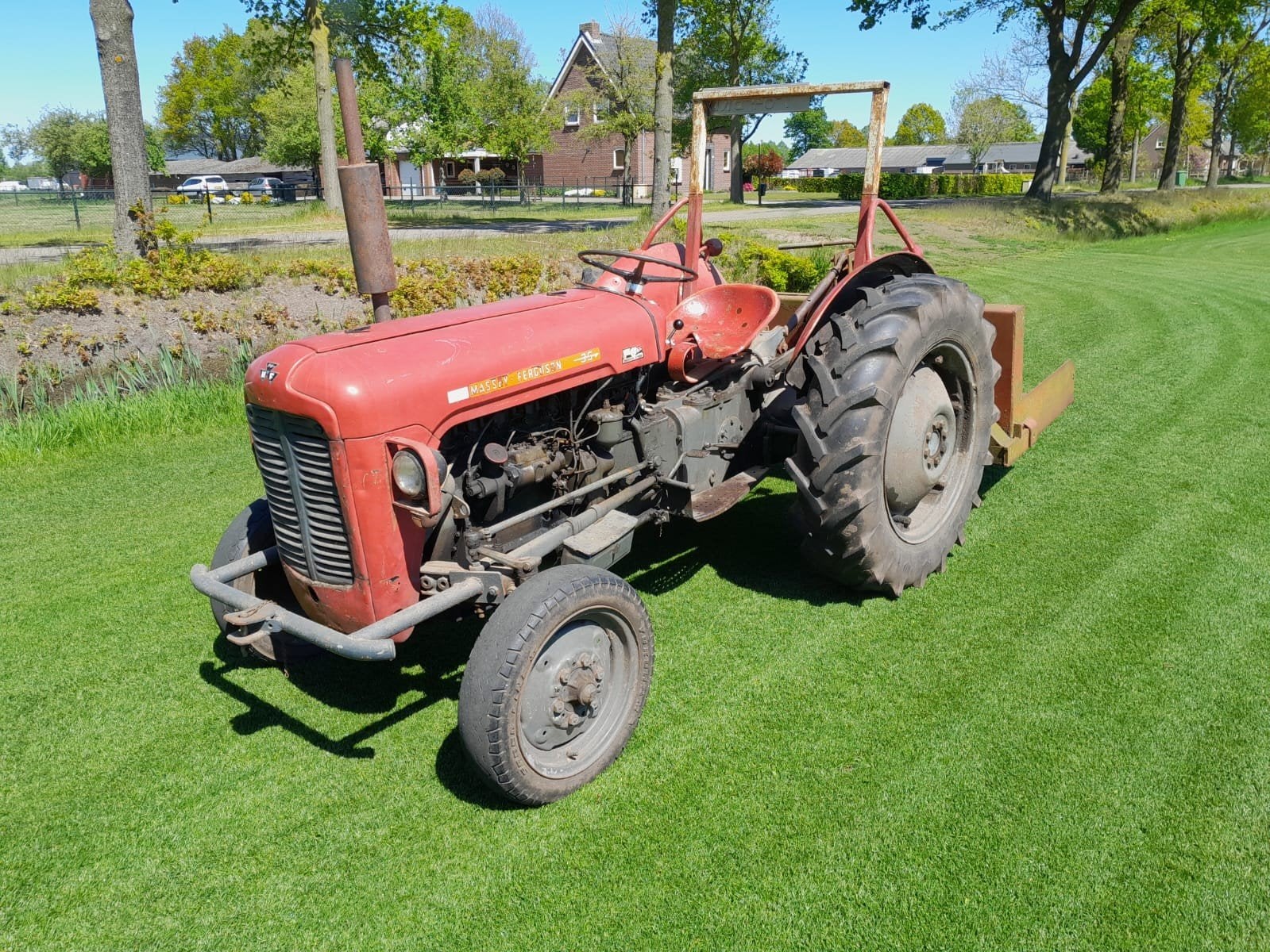 Massey Ferguson 35 met grondbak, Zakelijke goederen, Ophalen, Tot 2500, Oldtimer, Tot 80 Pk