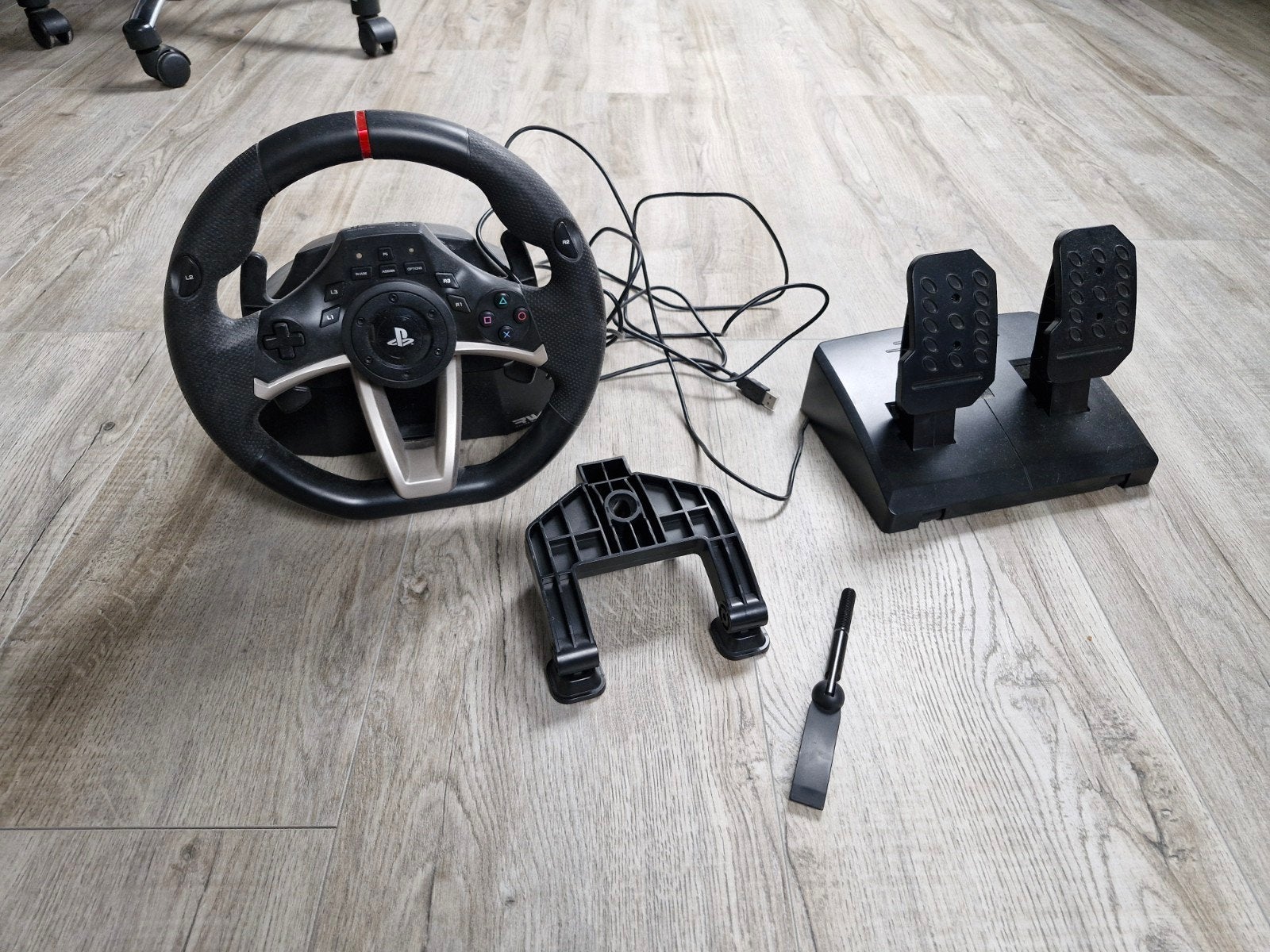 Hori PS4/PS3 Stuur en Pedalen - Zo goed als nieuw, Ophalen