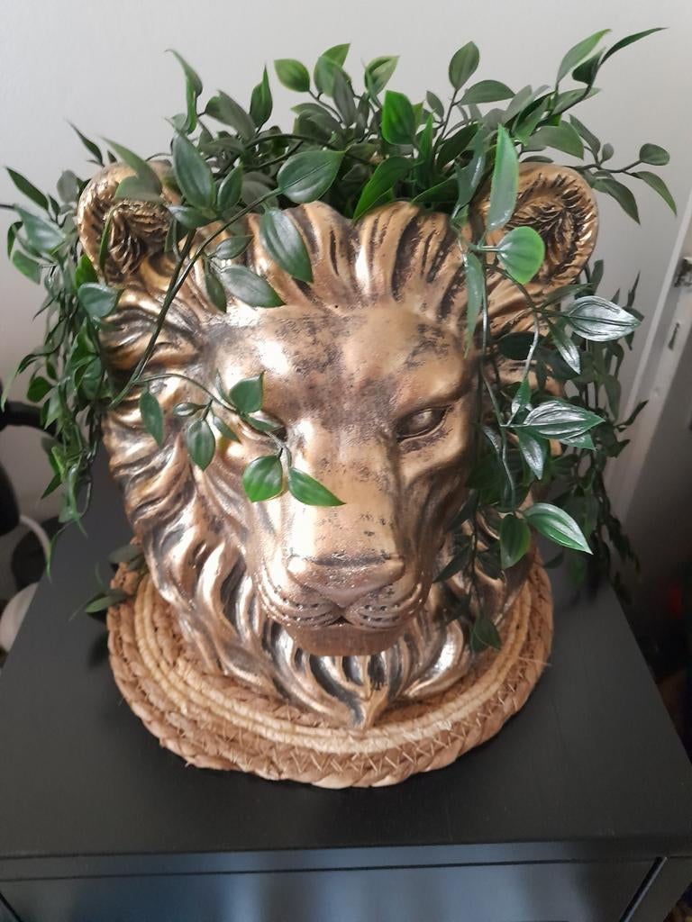 Gouden Leeuwenkop Bloempot met Kunstplant, Overige materialen, Overige kleuren, Ophalen of Verzenden, Zo goed als nieuw