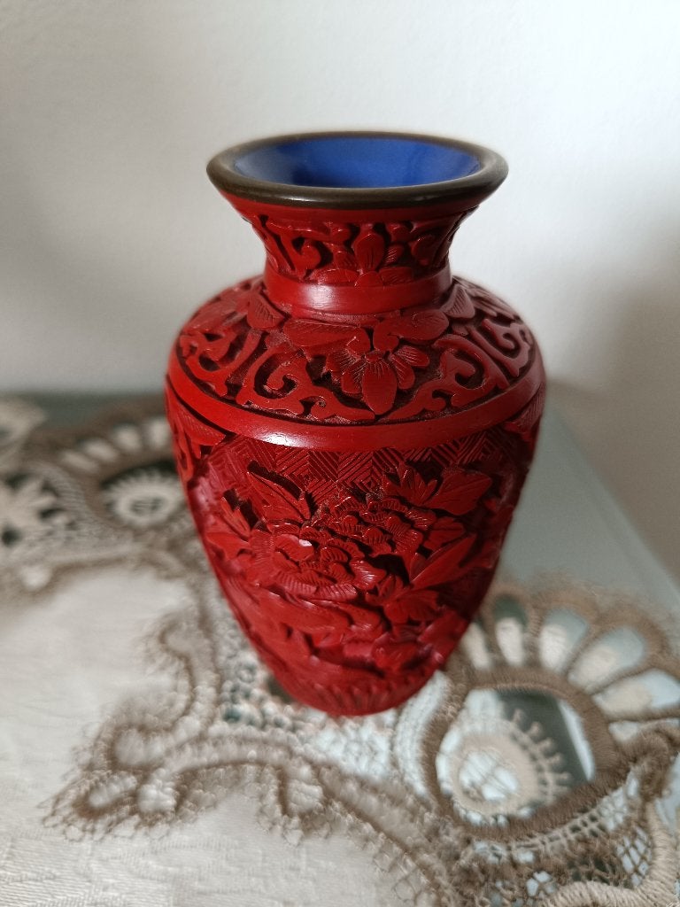 cinnaber lakvaasje chinees, Gesneden, Ophalen of Verzenden, China, Rood