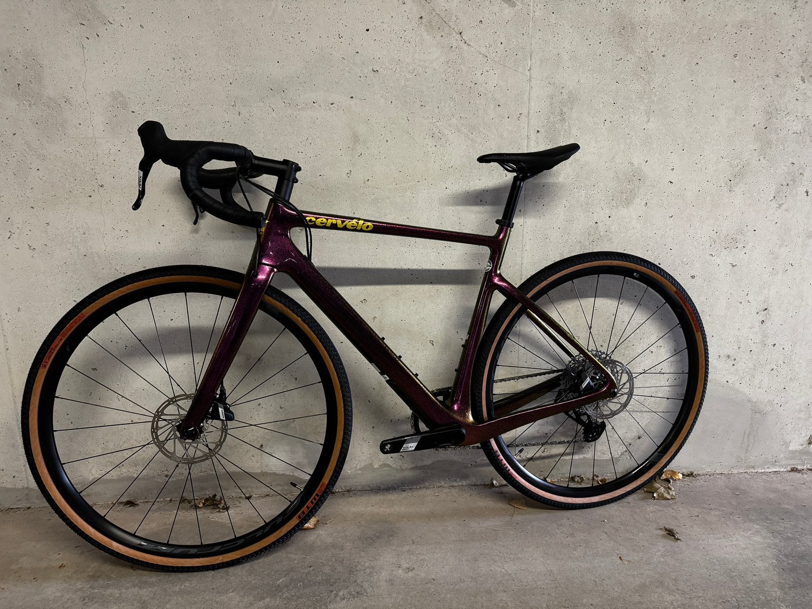 CERVÉLO ÁSPERO – PURPLE SUNSET – CARBON – M – SRAM APEX
