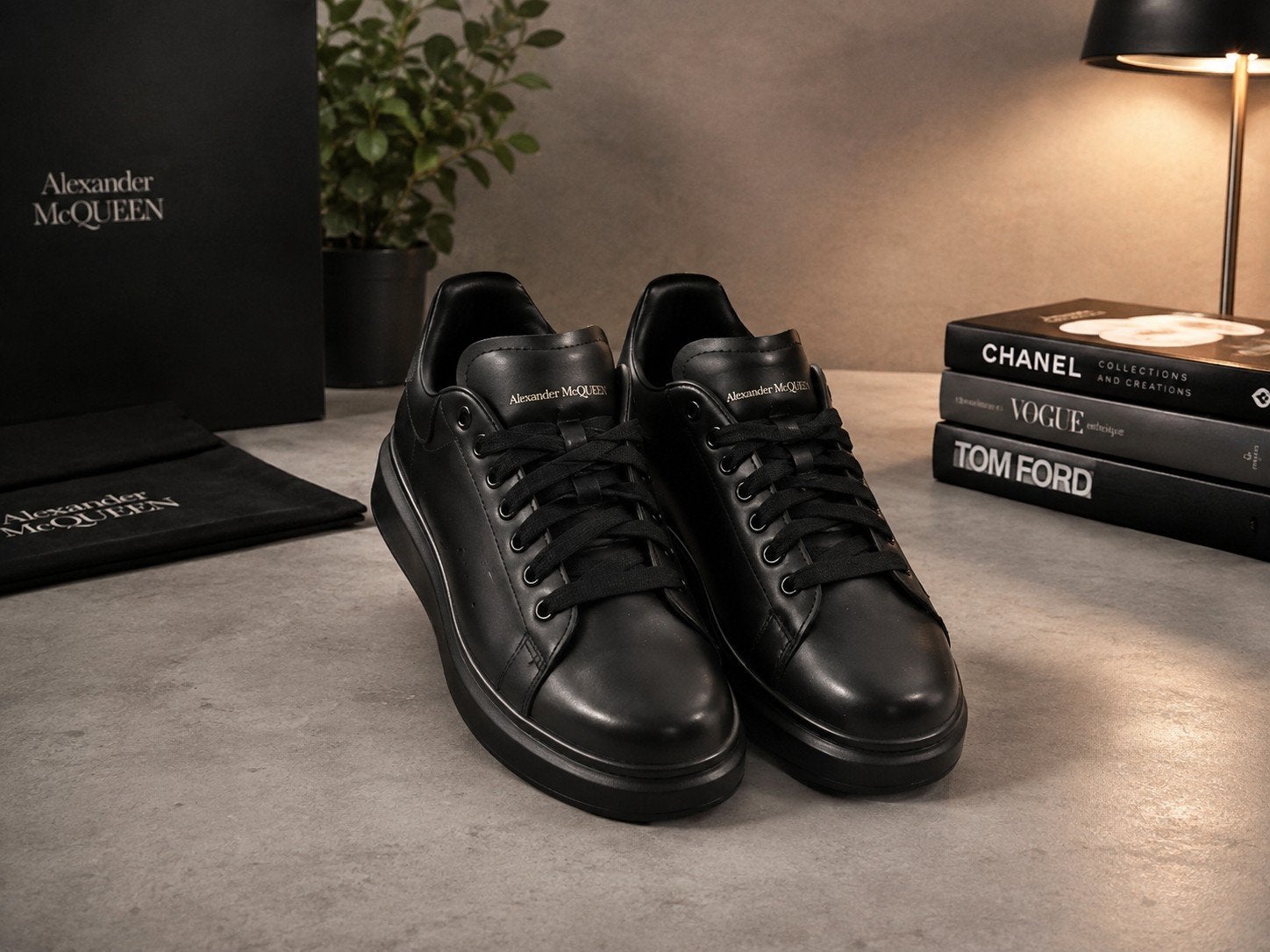 Alexander McQueen Oversized Sneakers Zwart, Alexander McQueen, Zwart, Nieuw, Ophalen of Verzenden