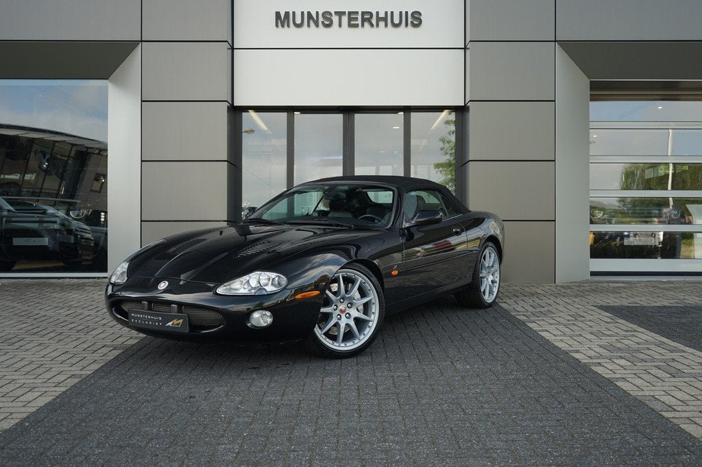 Jaguar XKR 4.0 V8 Convertible | Verwarmde voorstoelen | Crui, Auto's, Jaguar, 12 maanden, Achterwielaandrijving, Gebruikt, 4 stoelen