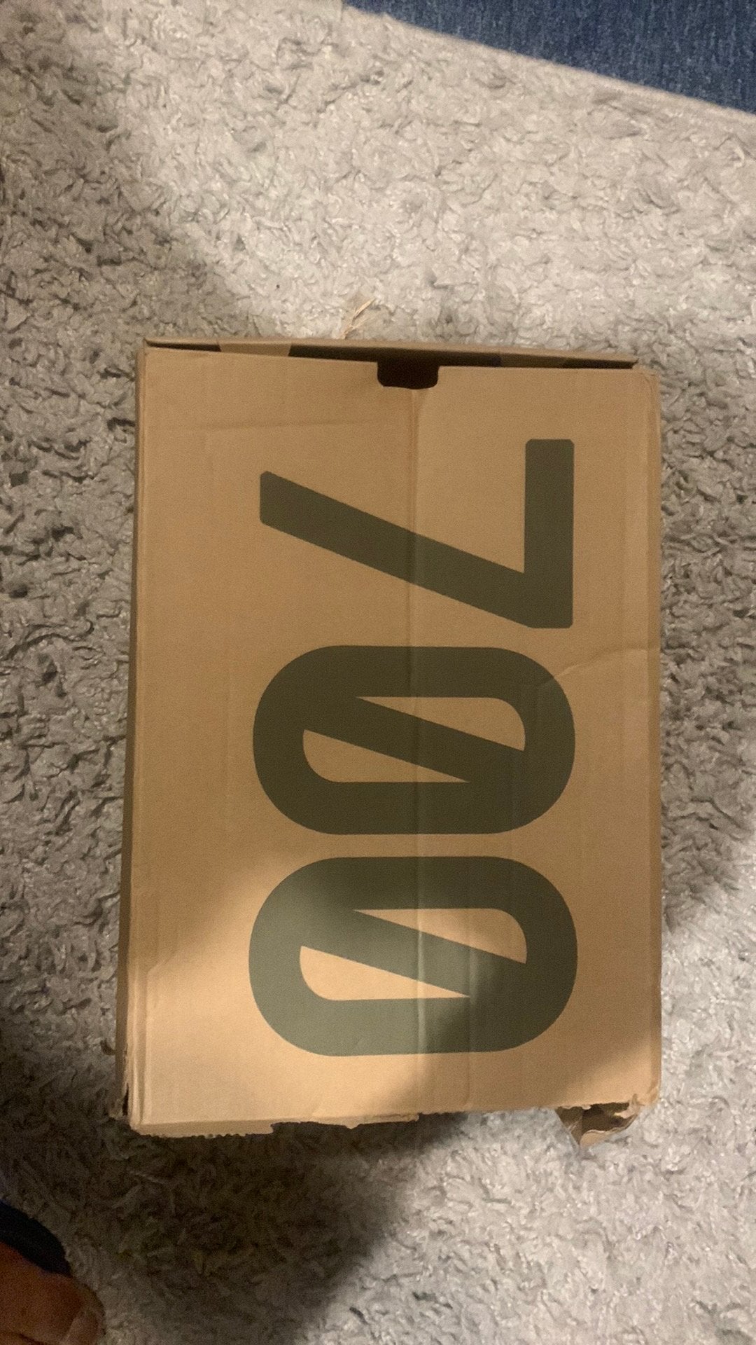 Yeezy boost 700, Kleding | Heren, Schoenen, Ophalen of Verzenden, Zo goed als nieuw
