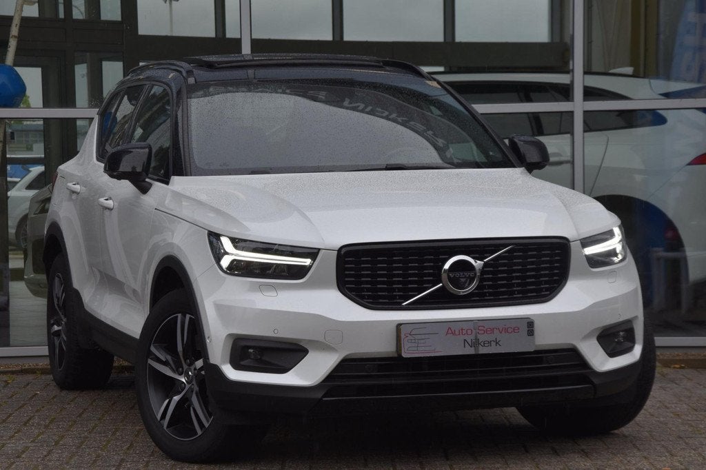 Volvo XC40 2.0 T5 AWD R-Design Automaat Pano Camera ACC Trek, Auto's, Volvo, Automaat, Gebruikt, 4 cilinders, 1969 cc