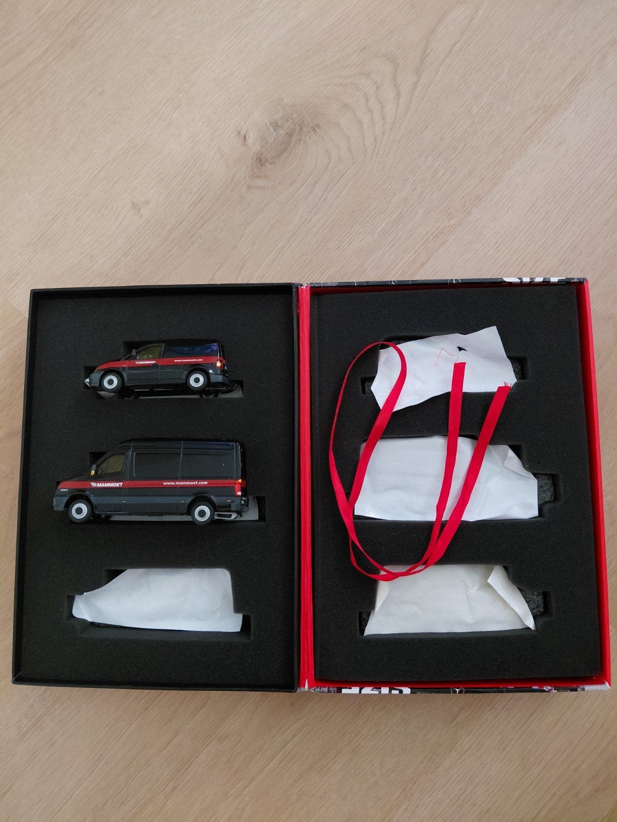 WSI MAMMOET VOLKSWAGEN SET., Hobby en Vrije tijd, Modelauto's | 1:50, Ophalen of Verzenden, Gebruikt, Bus of Vrachtwagen, Wsi