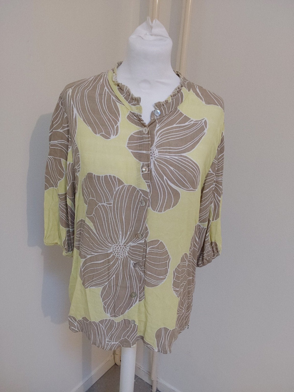 Prachtige blouse van Poools maat 42, okselmaat 57cm, Poools, Verzenden, Zo goed als nieuw, Geel