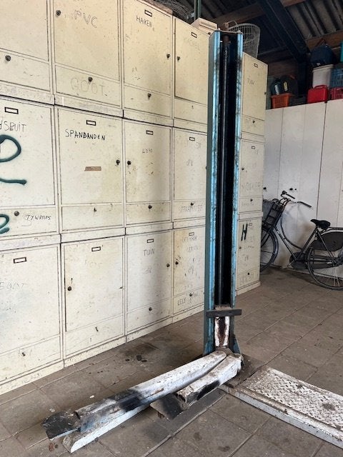 Auto hefbrug, Ophalen, Gebruikt, Motor en Techniek