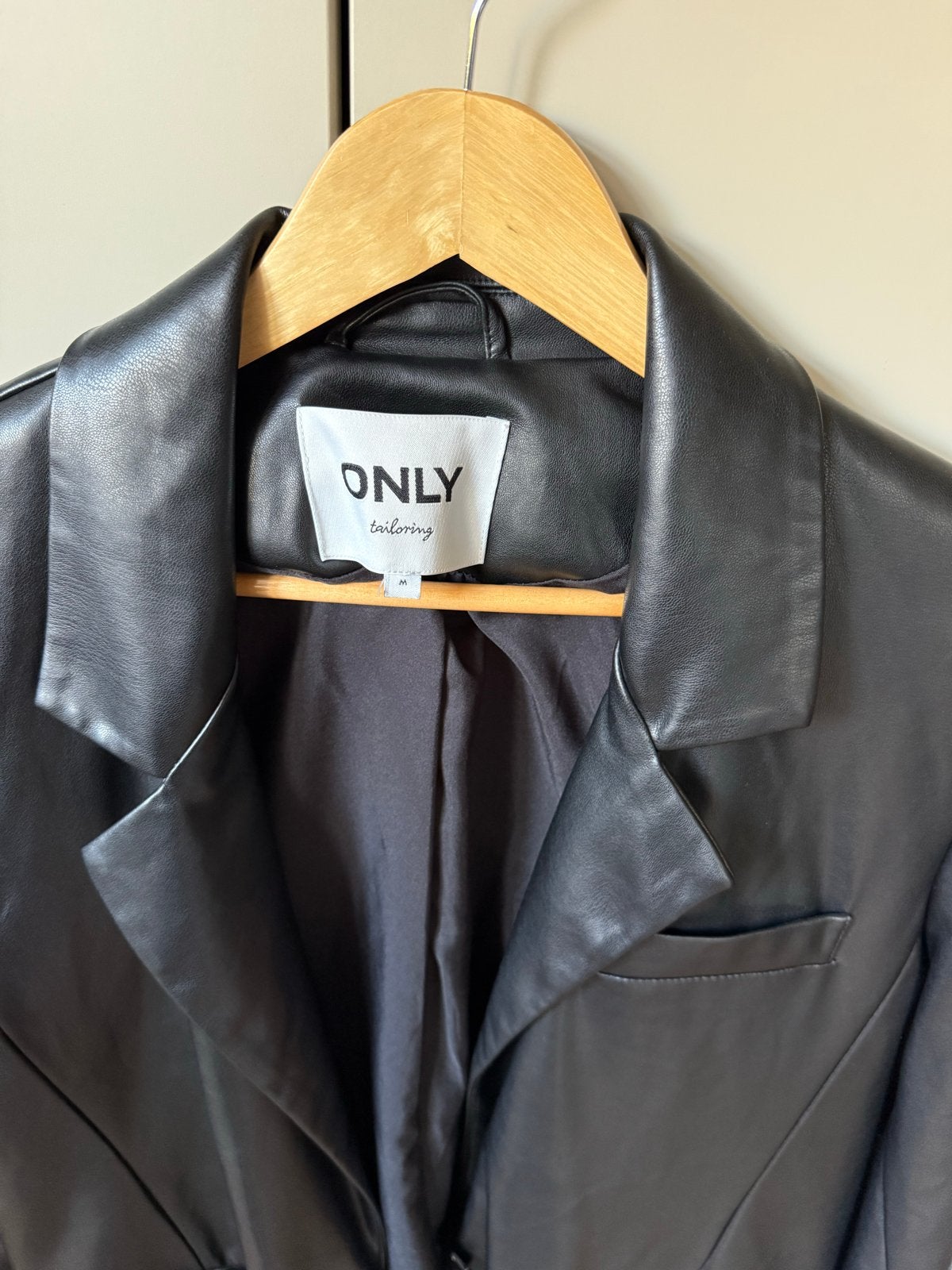 ONLY Tailoring Zwart Leren Blazer Maat M, Kleding | Dames, Ophalen of Verzenden, Zo goed als nieuw, Maat 38/40 (M), Zwart