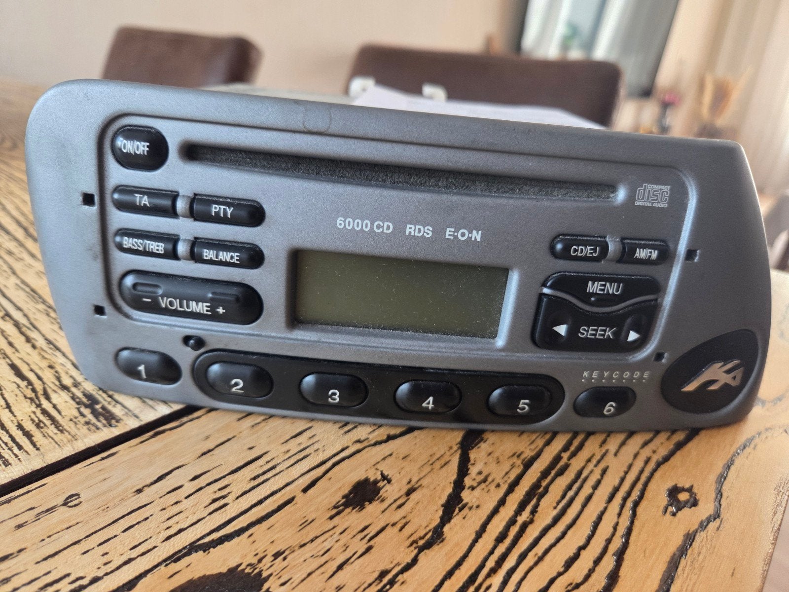 Ford ka 6000 CD RDS E-ON Autoradio met audiocode, Auto diversen, Autoradio's, Ophalen