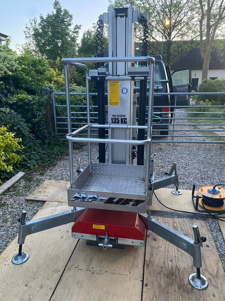 Alplift telescoop hoogwerker PHC800EU1, Zakelijke goederen, Machines en Bouw | Liften, Steigers en Ladders, Ophalen