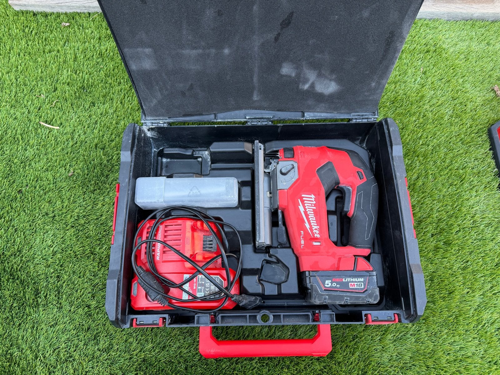 Milwaukee M18 FSJ-OX Decoupeerzaag met accu en lader, Ophalen, Gebruikt, 1200 watt of meer, Decoupeerzaag