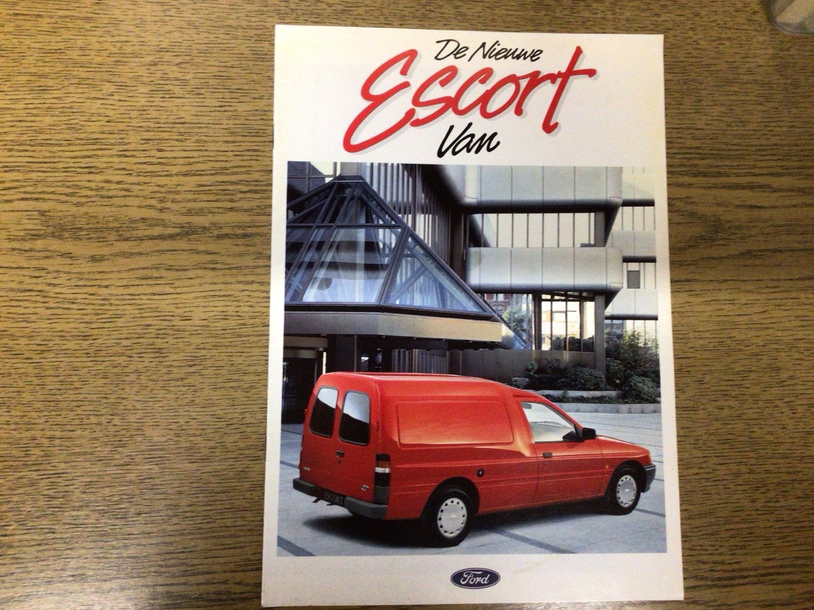 Brochure Ford Escort - De Nieuwe Escort Van, Ophalen of Verzenden, Gelezen, Ford
