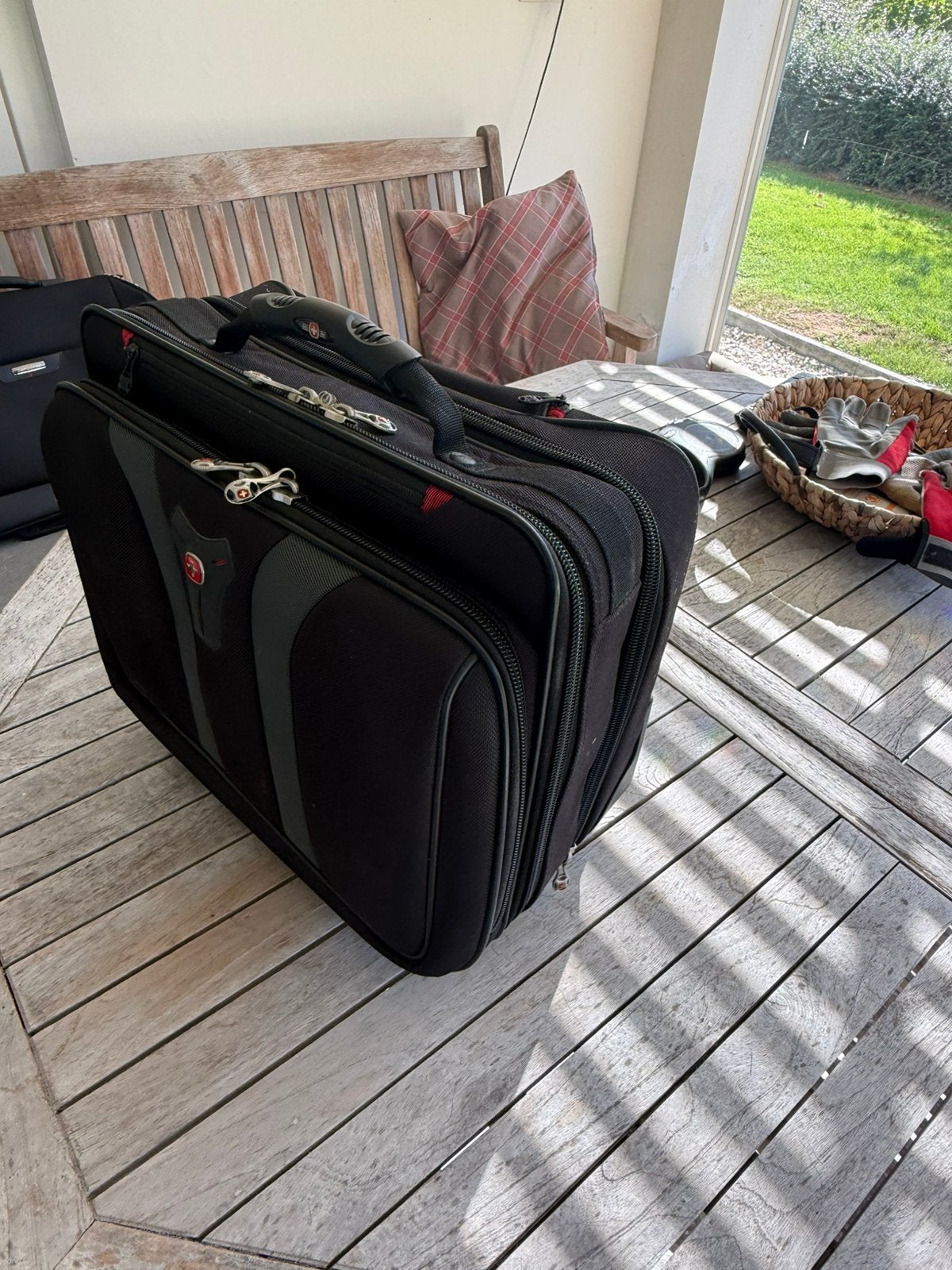Swissgear Business koffer, 17 inch of meer, Ophalen of Verzenden, Zo goed als nieuw, Tabletvak