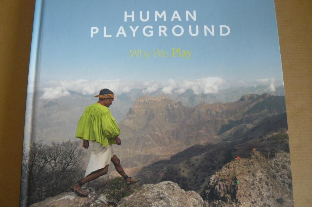 HANNELORE VANDENBUSSCHE / Human Playground / Why We Play, Boeken, Kunst en Cultuur | Fotografie en Design, Ophalen of Verzenden