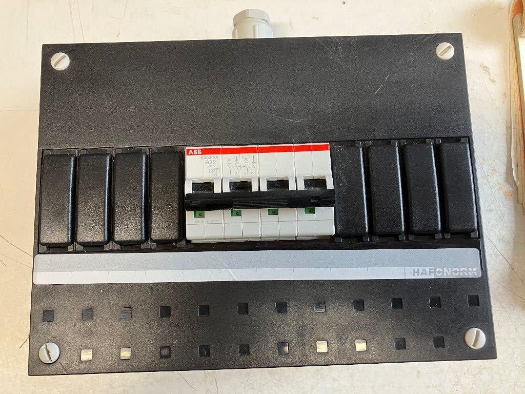 ABB groepenkastje incl 3 fase automaat, Doe-het-zelf en Verbouw, Ophalen, Gebruikt, ABB, Installatieautomaat