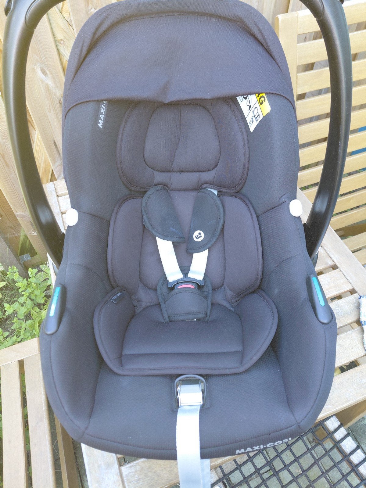 Maxi-Cosi CabrioFix i-Size autostoel en isofix basis, Ophalen, Zo goed als nieuw, Isofix, 0 t/m 13 kg