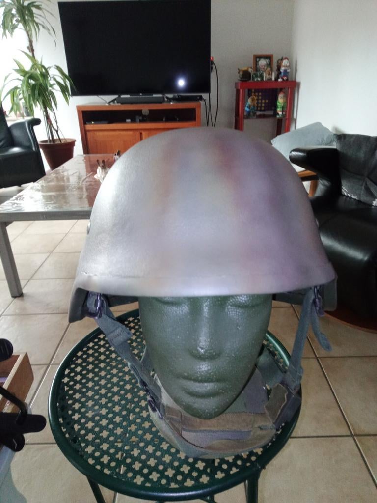 Leuke m95 kevlar helm maat medium, Verzamelen, Militaria | Algemeen, Ophalen of Verzenden, Overige soorten, Overige gebieden, Helm of Baret