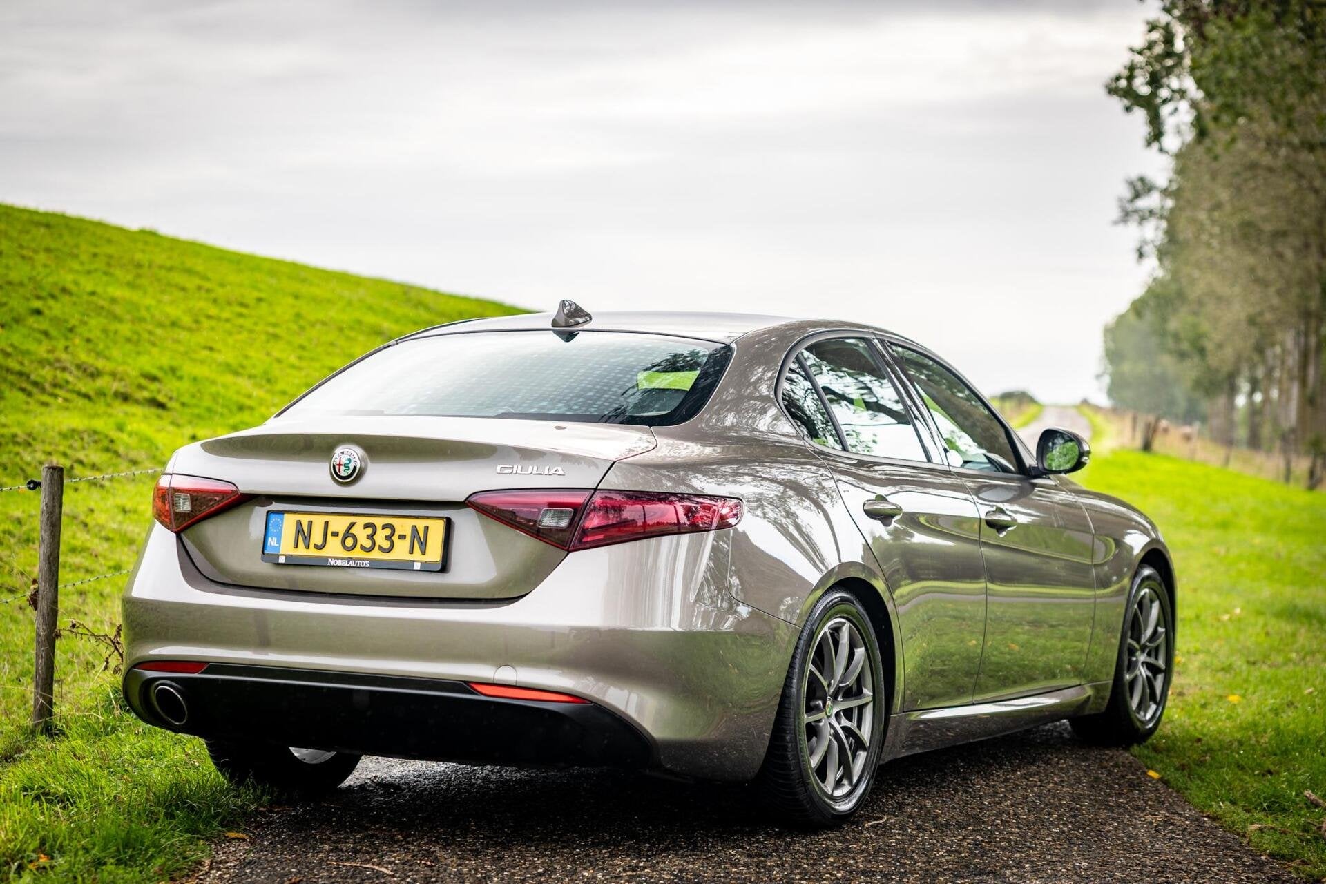 Alfa Romeo Giulia 2.0T Super |Nap |Leder |Automaat |Keyless, Automaat, Achterwielaandrijving, Euro 6, 4 cilinders