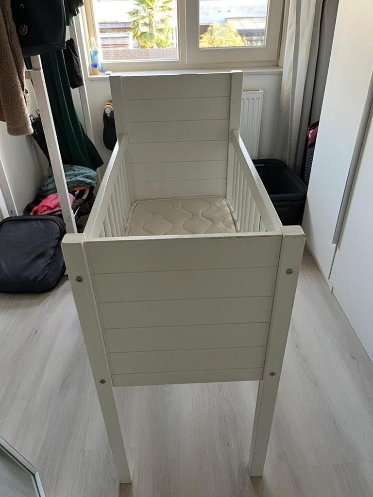 Wieg wit, Kinderen en Baby's, Babywiegjes en Ledikanten, Ophalen, Wieg