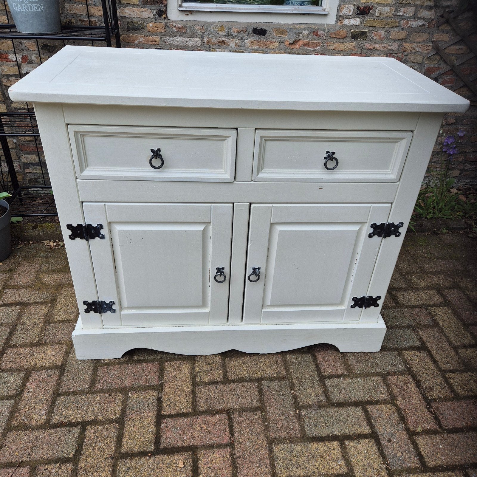 Landelijke witte commode kast met 2 lades en opbergruimte, Ophalen, Landelijk / rustique, Grenenhout, Gebruikt