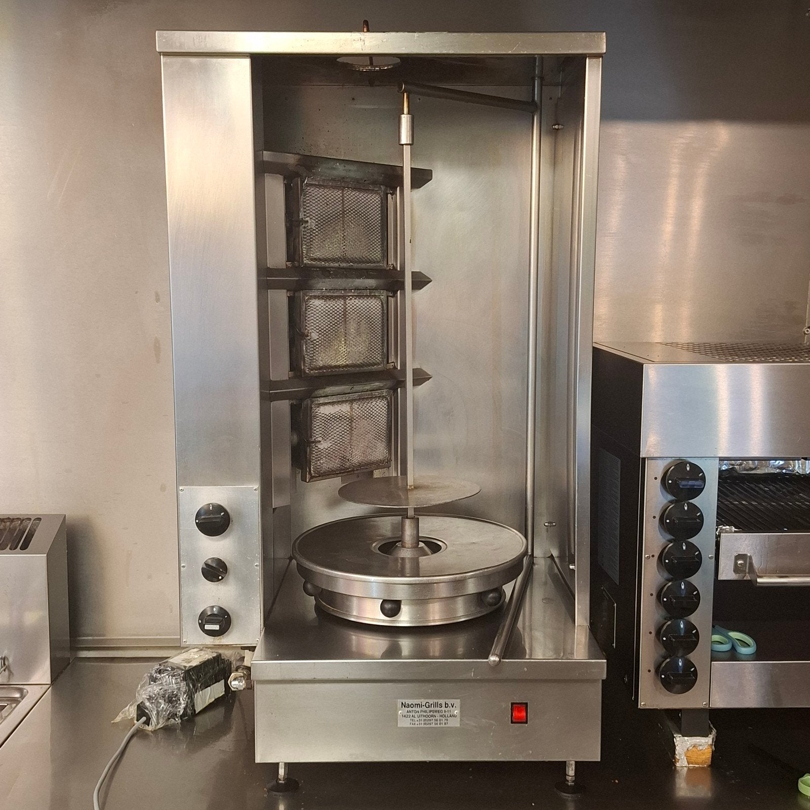 Professionele Shoarma Grill - Naomi Grills B.V., Ophalen, Gebruikt, Fornuis, Frituur en Grillen