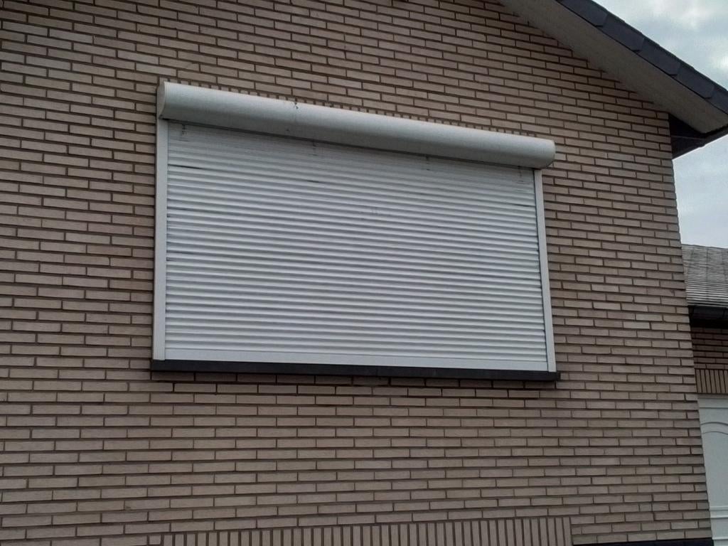 Te koop rolluiken. Ivm nieuwe kozijnen (antraciet), Doe-het-zelf en Verbouw, Rolluiken, Ophalen, Gebruikt, Wit, Minder dan 100 cm